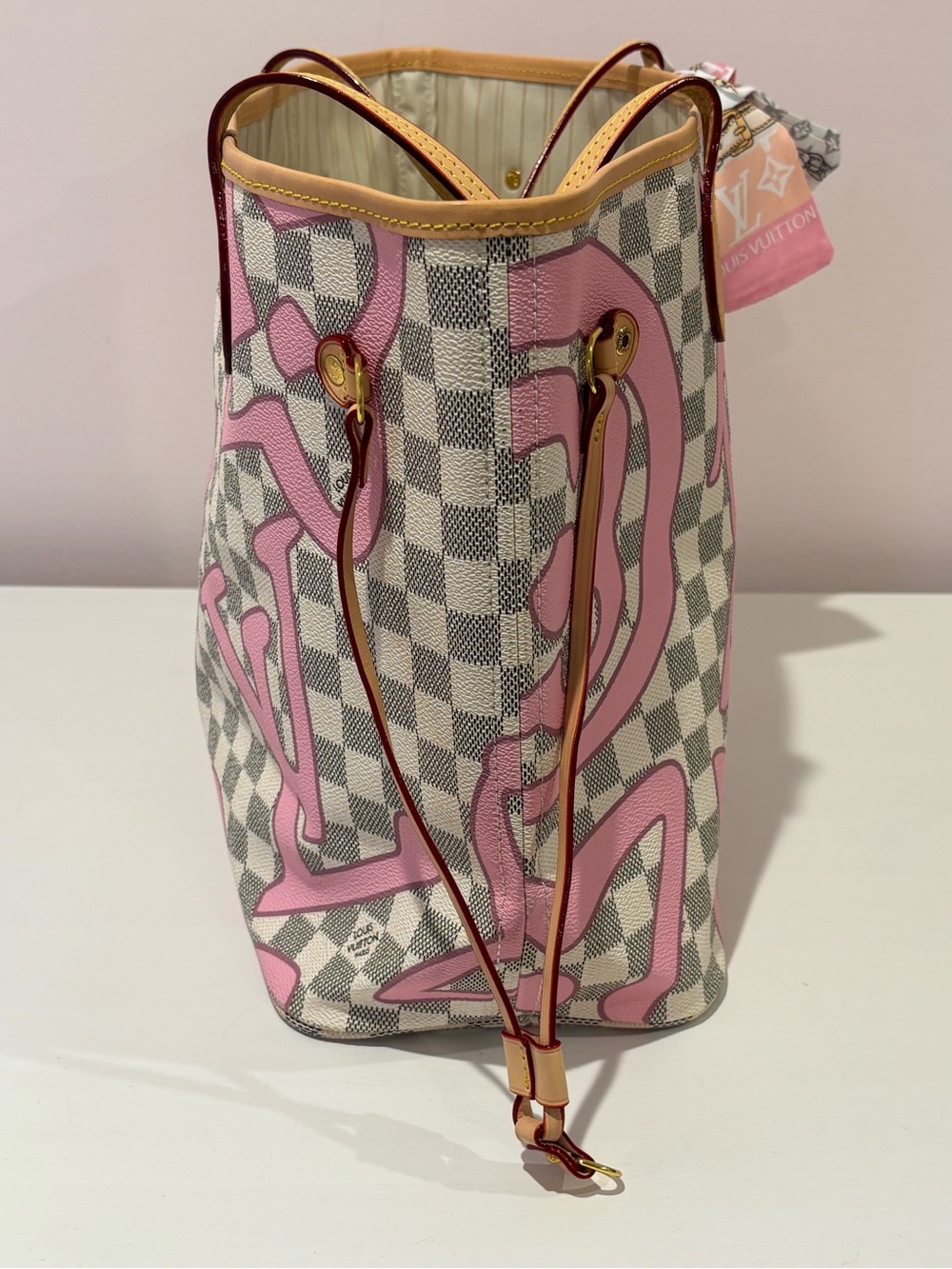 🩷Designer Inspired Pink Checkered Tote Bag with Pouch & Scarf - Picture 9 of 14
